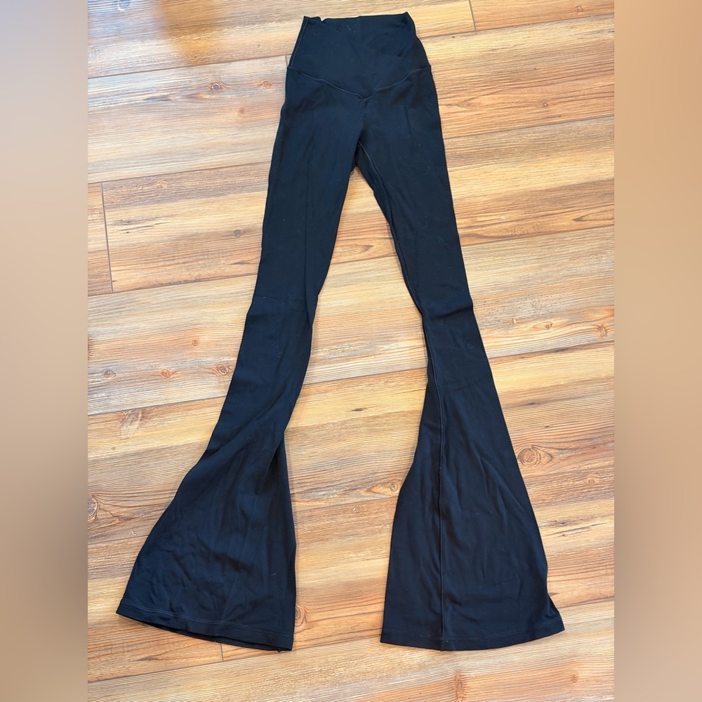 Offline by Aerie Black Flare Leggings size XXS